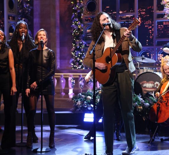 Hozier Plays the Pogues’ “Fairytale of New York” on Saturday Night Live: Watch